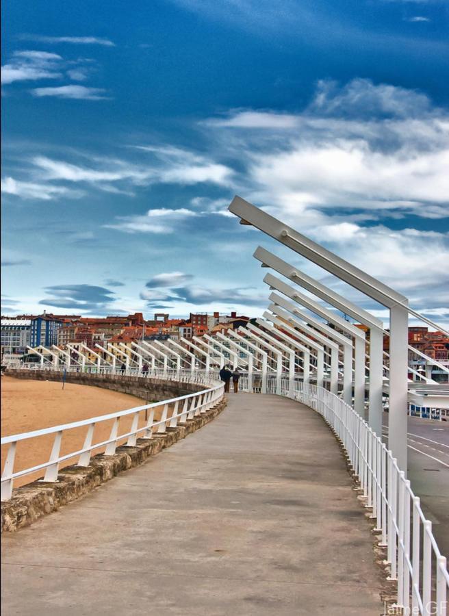 Apto. Vista Playa Poniente 希洪 外观 照片